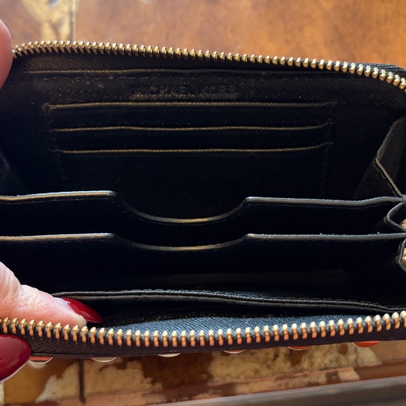 Michael Kors wallet - Picture 4 of 5